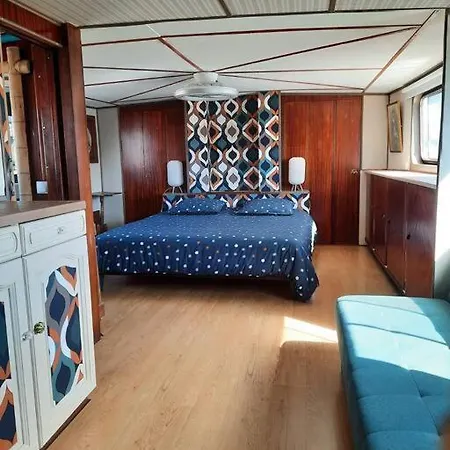 Botel Le Carre Du Marinier Bordeaux